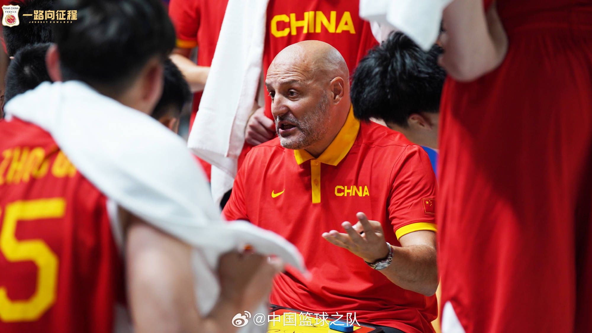 他本以为爷爷一定不可能允许自己追求顾秋怡，可没想到，他竟然这么支持自己。